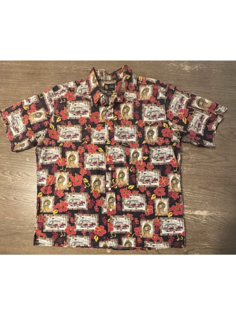 Team Trojan USC College Hawaiian Button Up Shirt XL NCAA Football All Over Print